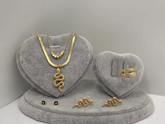 Necklace & Earrings Set (Animal Head Design) - Image 3