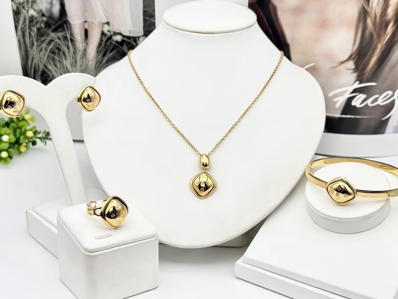 Necklace & Earrings Set (Animal Head Design) - Image 6